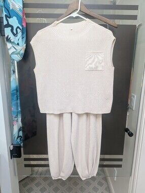 Cream Beige Top And Pant Set M